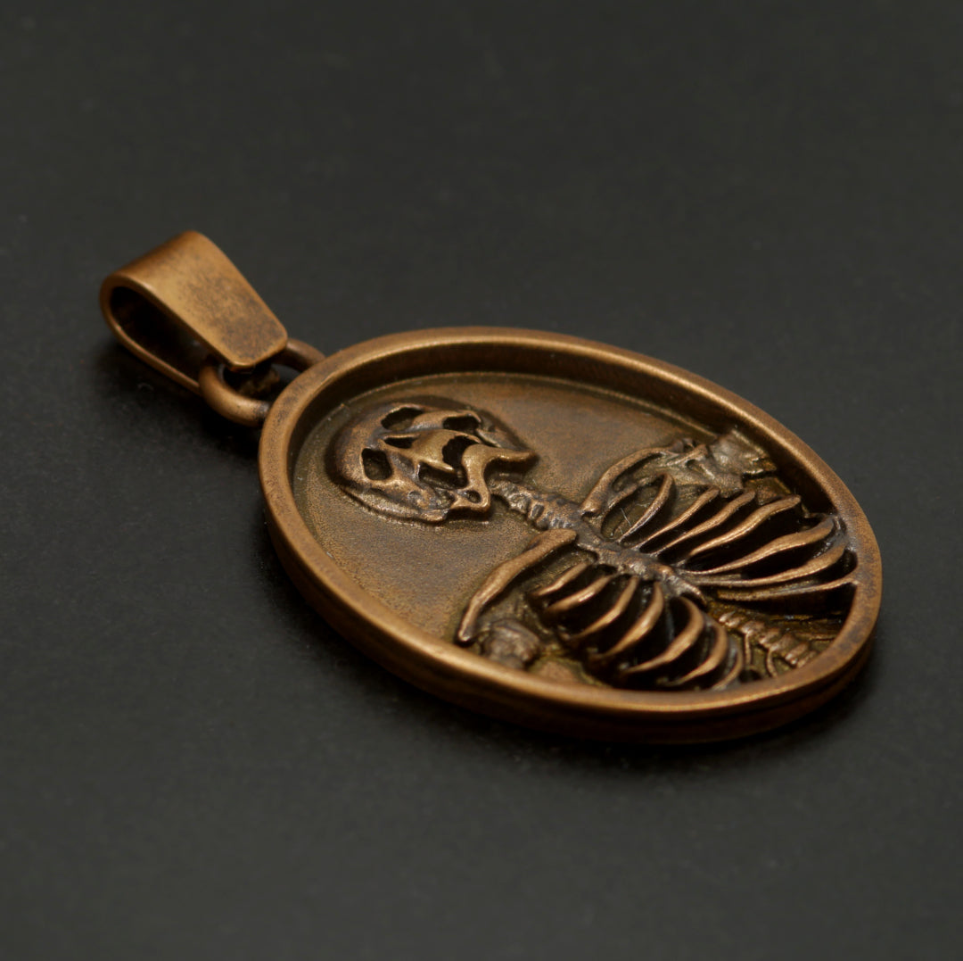 Memento Mori Riipus pronssi