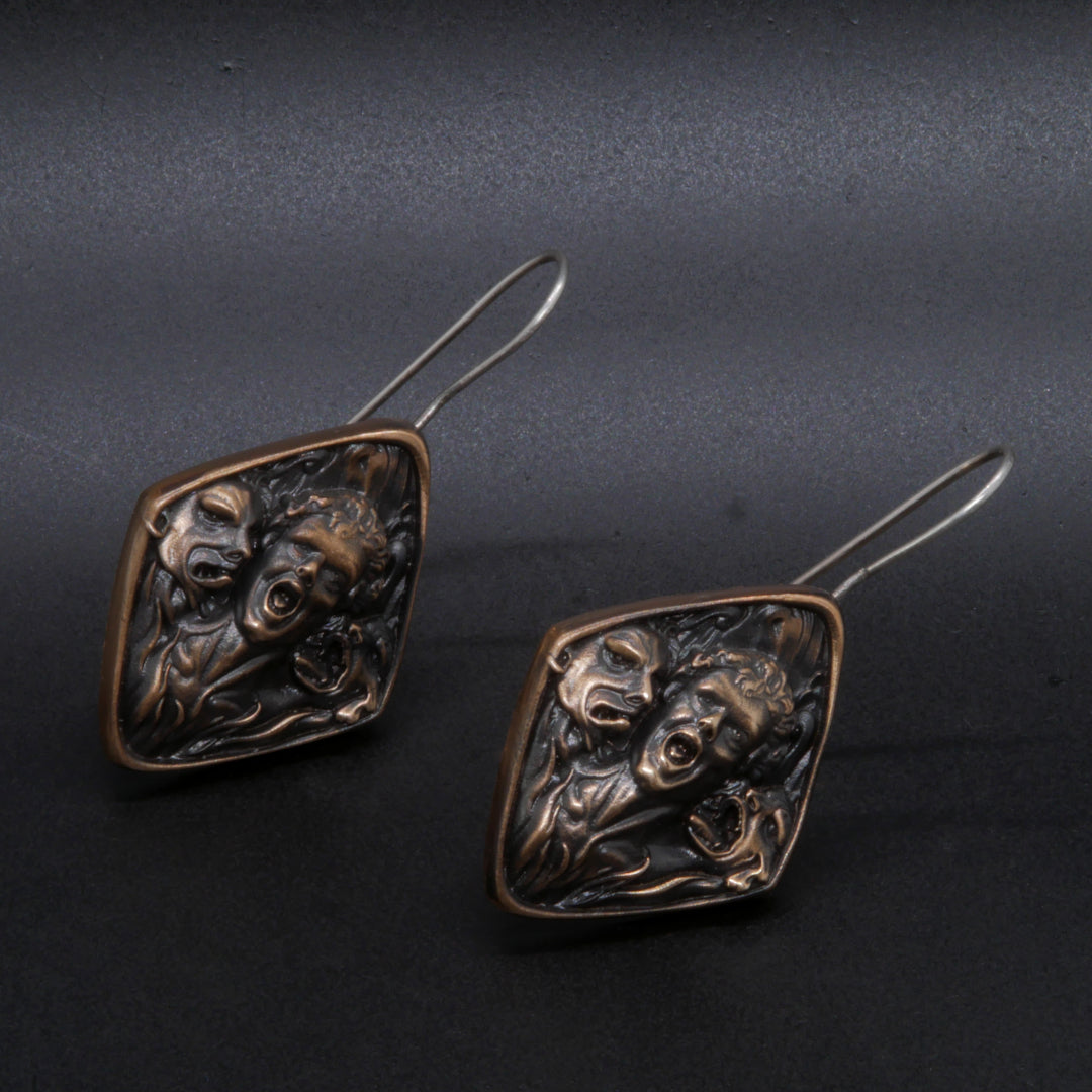The Damned Earring pronssi.